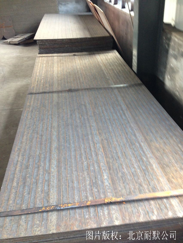 大量庫存各種規(guī)格雙金屬耐磨鋼板 庫存雙金屬耐磨鋼板